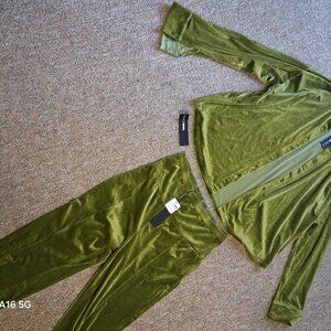 FASHION NOVA GREEN 2 PC TOP\BOTTOM PANTS SET